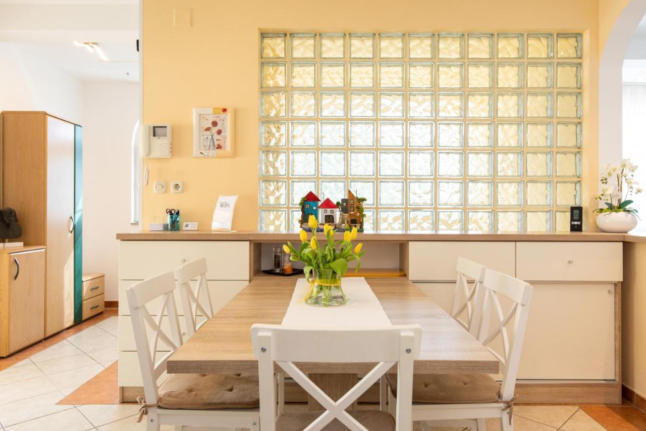 Apartment Blazi Njivice Bagian luar foto